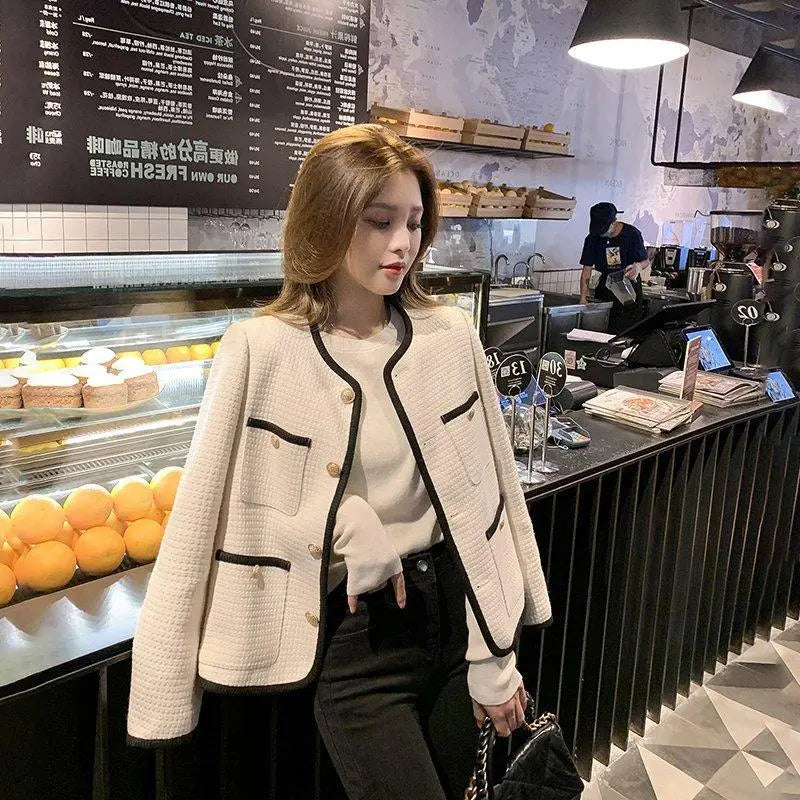 Short Coat Woman-5